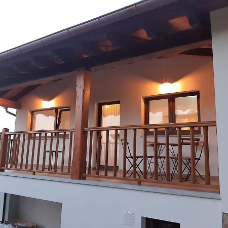 Tiu Enrique 3 Apartment Cangas de Onis Luaran gambar