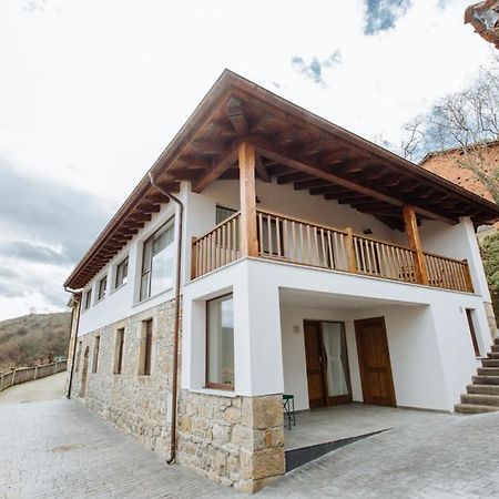 Tiu Enrique 3 Apartment Cangas de Onis Luaran gambar