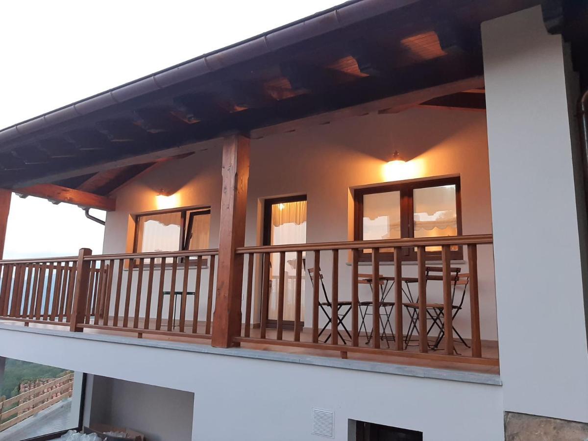 Tiu Enrique 3 Apartment Cangas de Onis Luaran gambar
